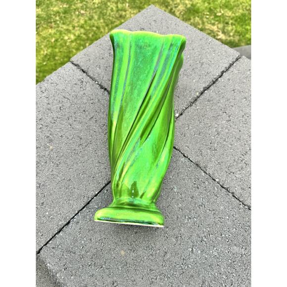 VTG Camark Pottery Emerald Jade Green Square Swirl Twirl Vase 12-1/4”~No Marking - Picture 8 of 10